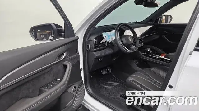 Renault Samsung Grand Koleos 2025 — Photo 10/30