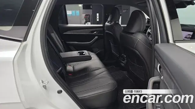 Renault Samsung Grand Koleos 2025 — Photo 21/30