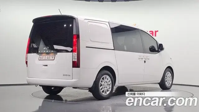 Hyundai Staria 2022 — Şəkil 2/20