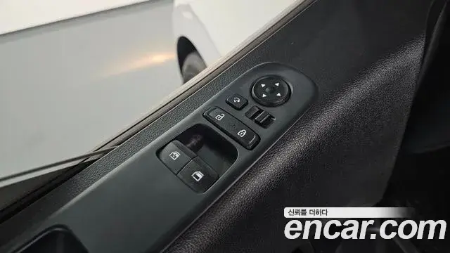 Hyundai Staria 2022 — Şəkil 13/20