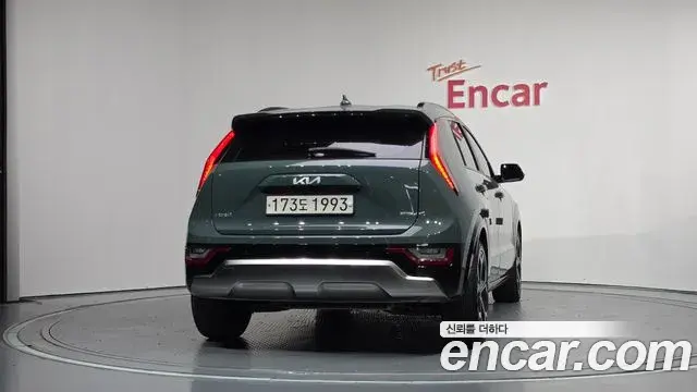Kia Niro 2022 — Фото 4/20