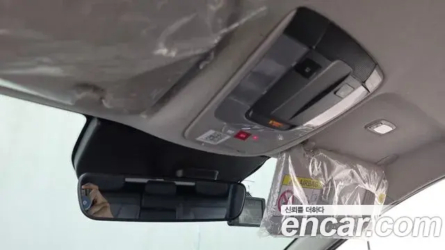 Kia Niro 2022 — Фото 18/20