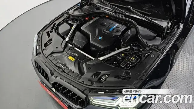 BMW 5 Series 2022 — Photo 6/20
