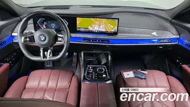 BMW 7 Series 2024 — Photo 7/20