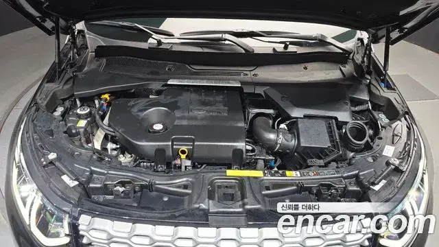 Land Rover Discovery Sport 2020 — Фото 6/20