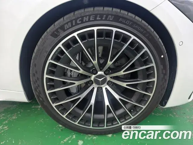 Mercedes-Benz CLE-Class 2026 — Photo 6/9