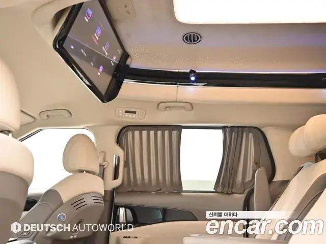 Kia Carnival 2024 — Фото 18/20