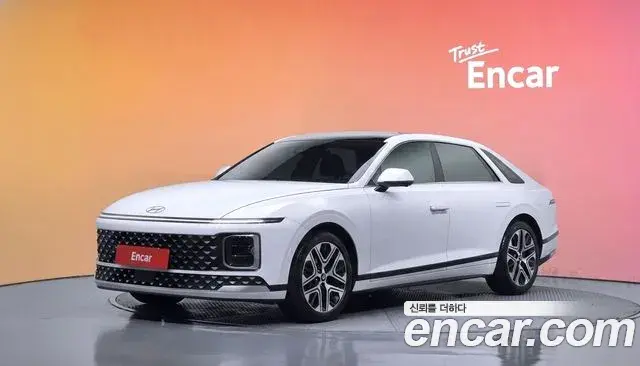 Hyundai Grandeur 2023 — Фото 1/20