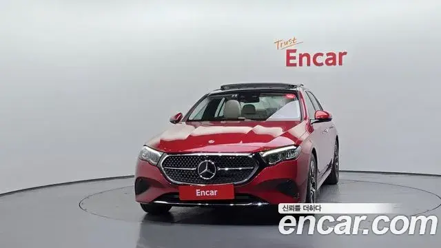 Mercedes-Benz E-Class 2025 — Photo 3/20