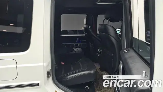 Mercedes-Benz G-Class 2020 — Photo 28/36