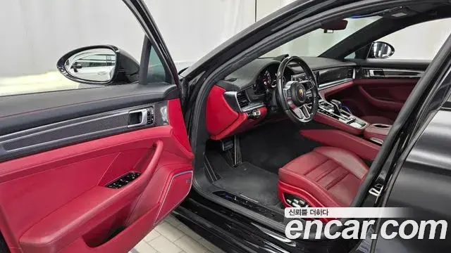 Porsche Panamera 2019 — Photo 8/20