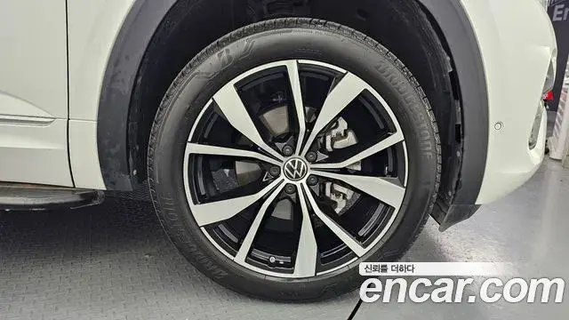 Volkswagen Atlas 2025 — Photo 1/31