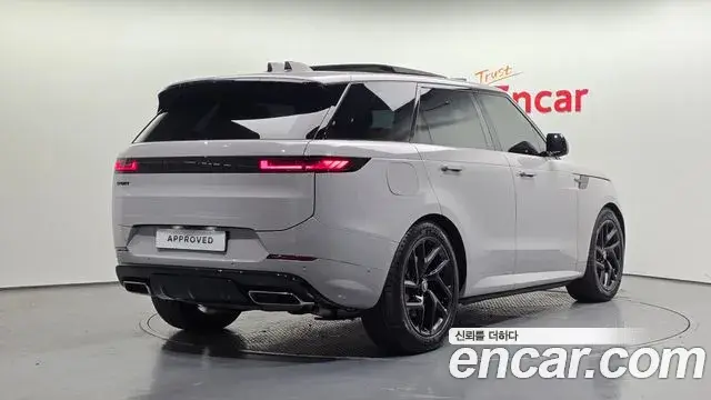 Land Rover Range Rover Sport 2025 — Photo 19/20