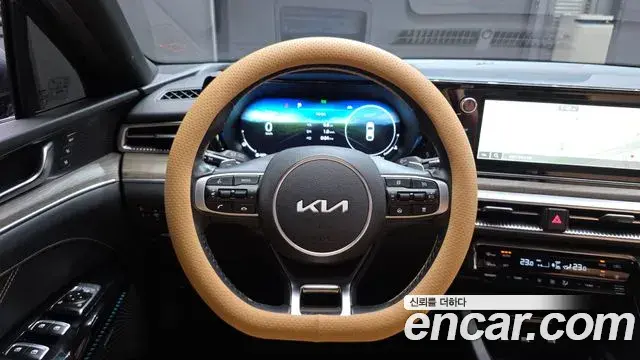 Kia K5 2022 — Фото 12/20