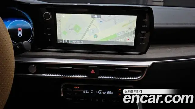Kia K5 2022 — Photo 11/32
