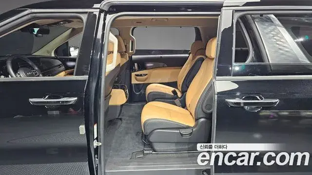 Kia Carnival 2022 — Photo 11/20