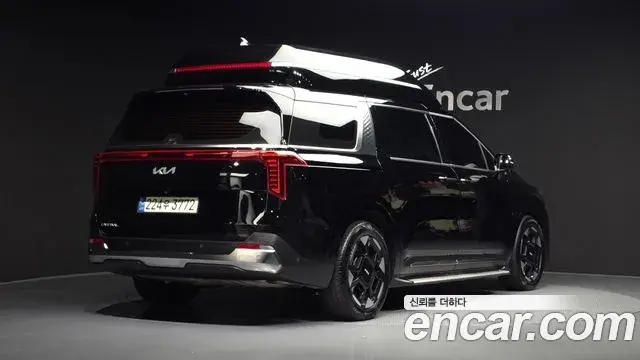 Kia Carnival 2023 — ფოტო 6/35