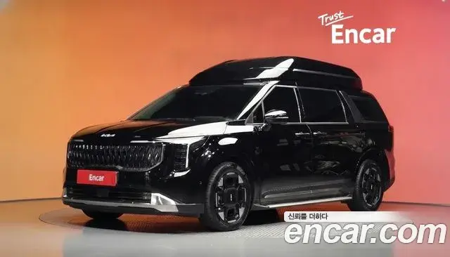 Kia Carnival 2023 — ფოტო 3/35