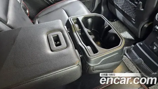 Jeep Wrangler 2020 — Photo 17/20