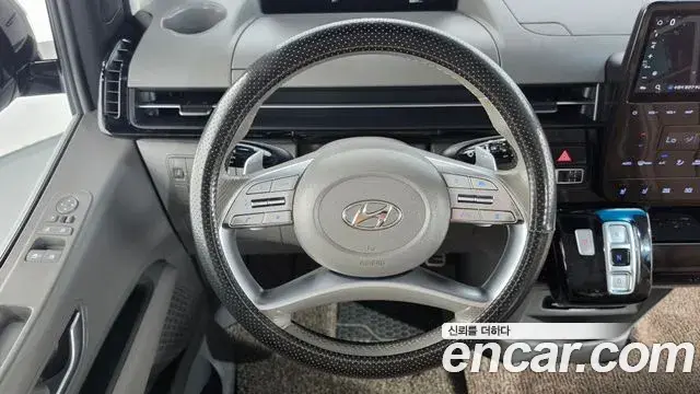 Hyundai Staria 2021 — Photo 13/20