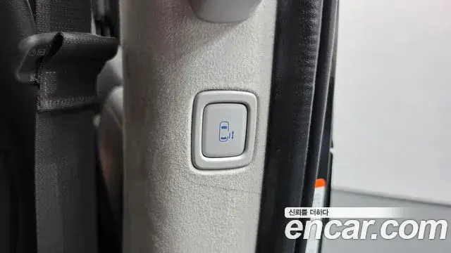 Hyundai Staria 2021 — Photo 18/20
