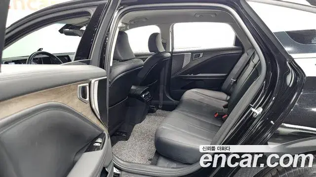 Kia K8 2022 — Photo 12/20
