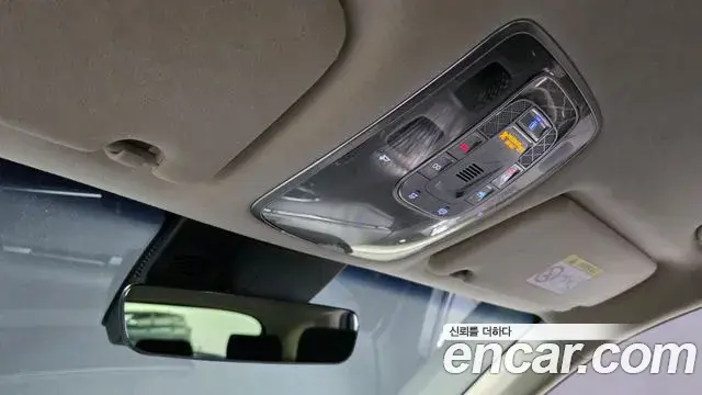 Genesis GV70 2021 — Photo 18/20