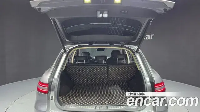 Genesis GV70 2021 — Photo 20/20