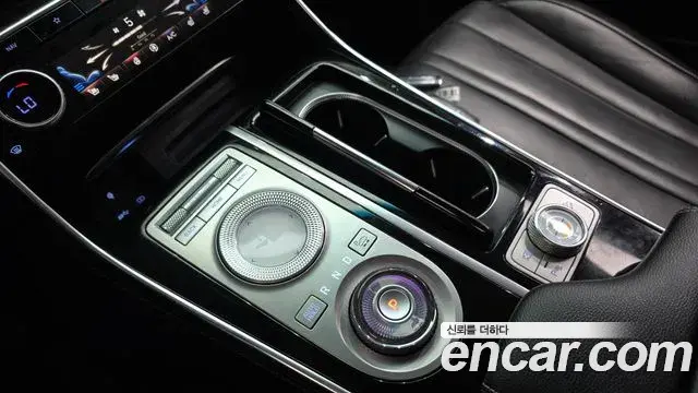 Genesis GV80 2020 — Photo 9/20