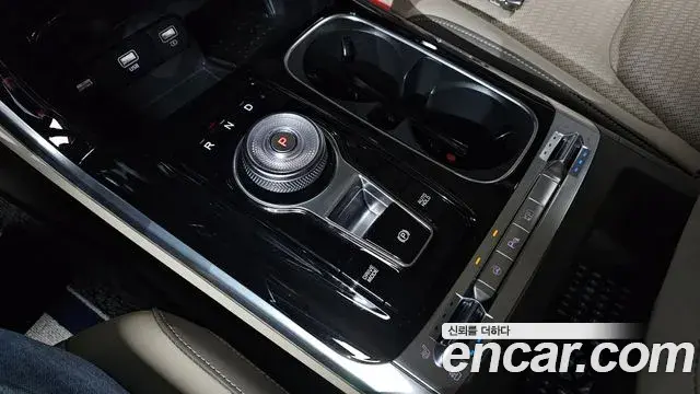 Kia Carnival 2022 — Şəkil 9/20