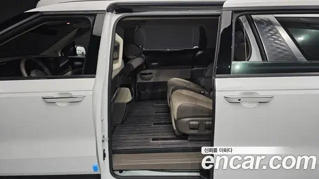 Kia Carnival 2022 — Şəkil 11/20