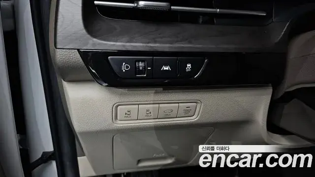 Kia Carnival 2022 — Şəkil 13/20
