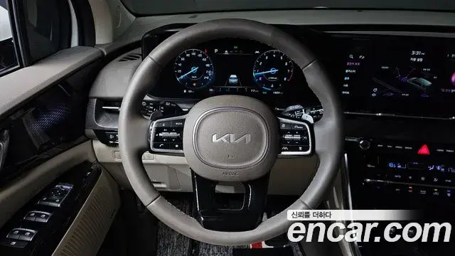 Kia Carnival 2022 — Şəkil 14/20