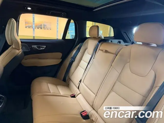 Volvo V60 Cross Country 2026 — ფოტო 15/20