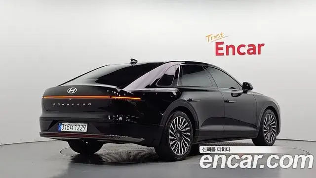 Hyundai Grandeur 2023 — Фото 2/20