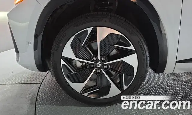 Renault Samsung Grand Koleos 2025 — Photo 10/37