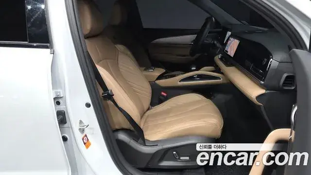 Renault Samsung Grand Koleos 2025 — Photo 15/37