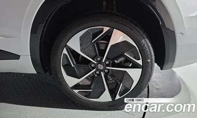 Renault Samsung Grand Koleos 2025 — Photo 31/37