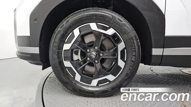 Hyundai Santa Fe 2025 — Photo 5/20