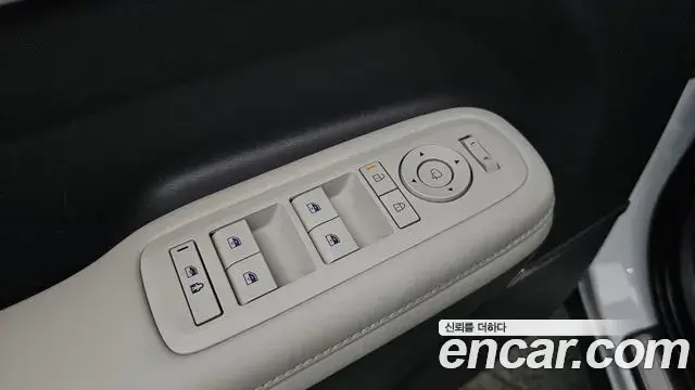 Hyundai Santa Fe 2025 — Photo 18/20