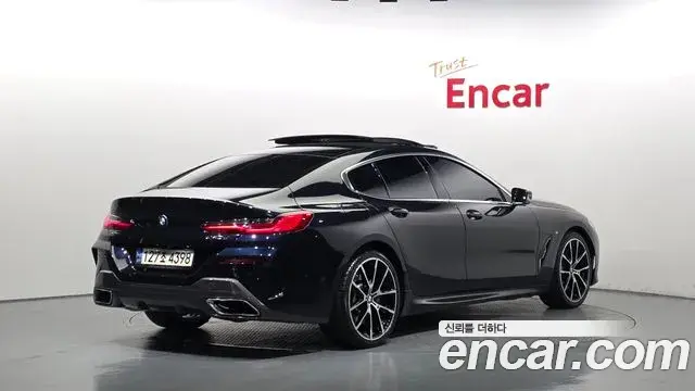 BMW 8 Series 2021 — Şəkil 2/20