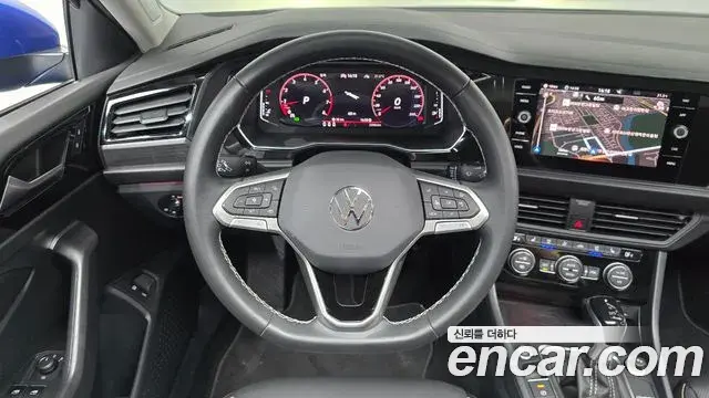 Volkswagen Jetta 2023 — Фото 13/20
