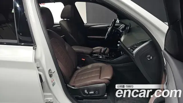 BMW X3 2021 — Photo 12/20