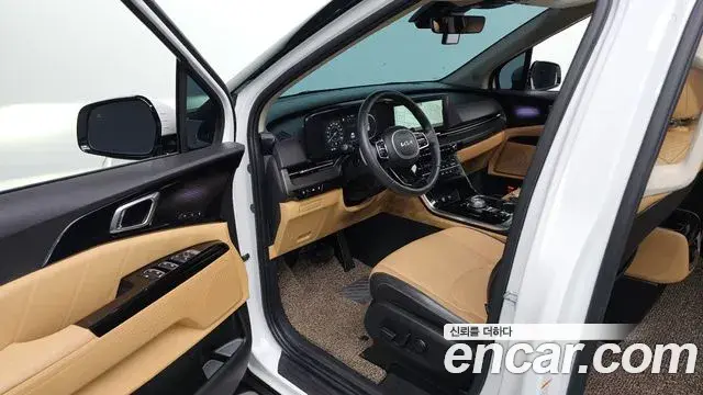 Kia Carnival 2023 — Фото 10/20