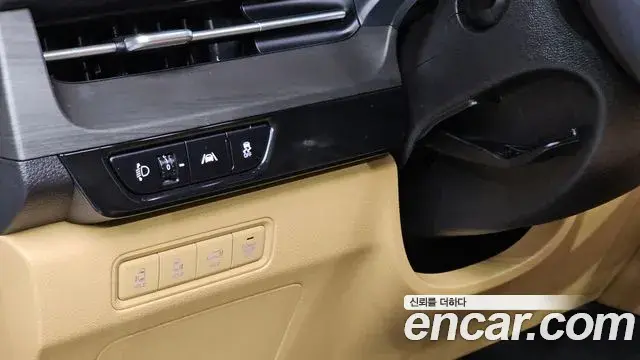 Kia Carnival 2023 — Фото 13/20
