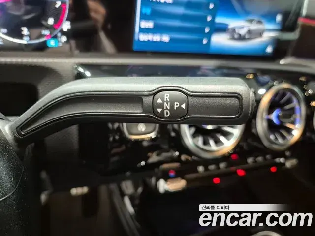 Mercedes-Benz A-Class 2026 — Photo 8/20