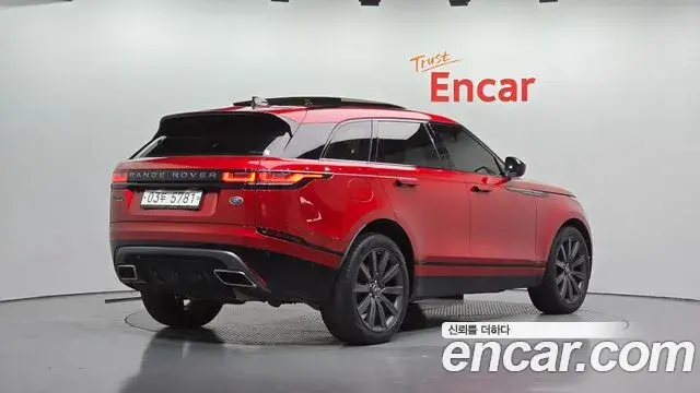 Land Rover Range Rover Velar 2018 — Photo 2/20