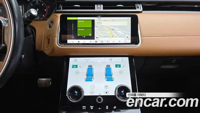Land Rover Range Rover Velar 2018 — Photo 13/20