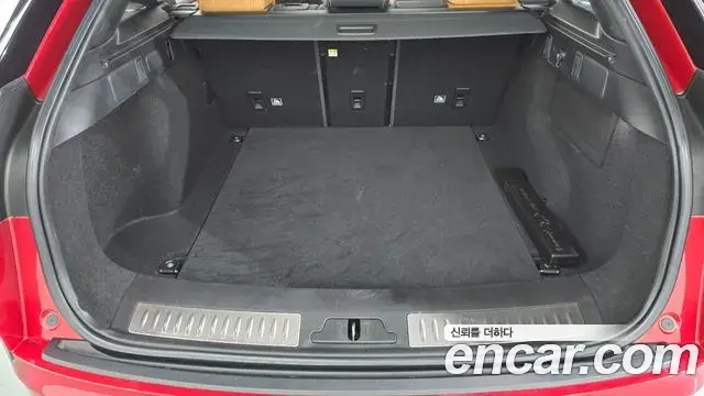 Land Rover Range Rover Velar 2018 — Photo 17/20