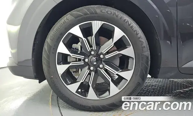 Kia Carnival 2021 — Photo 5/20